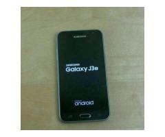 Продам телефон Samsung J3